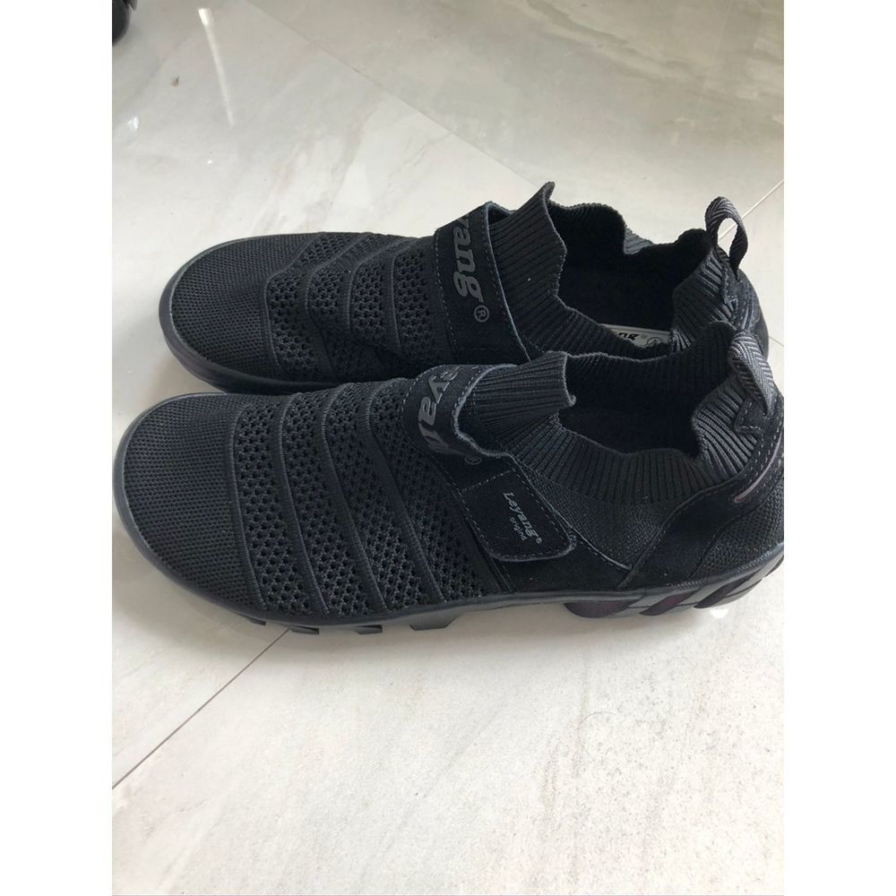 NWT Leyang Shoes